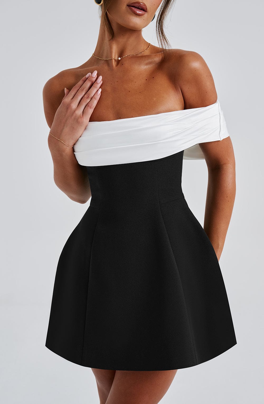 Bow Dress Zwart/Wit